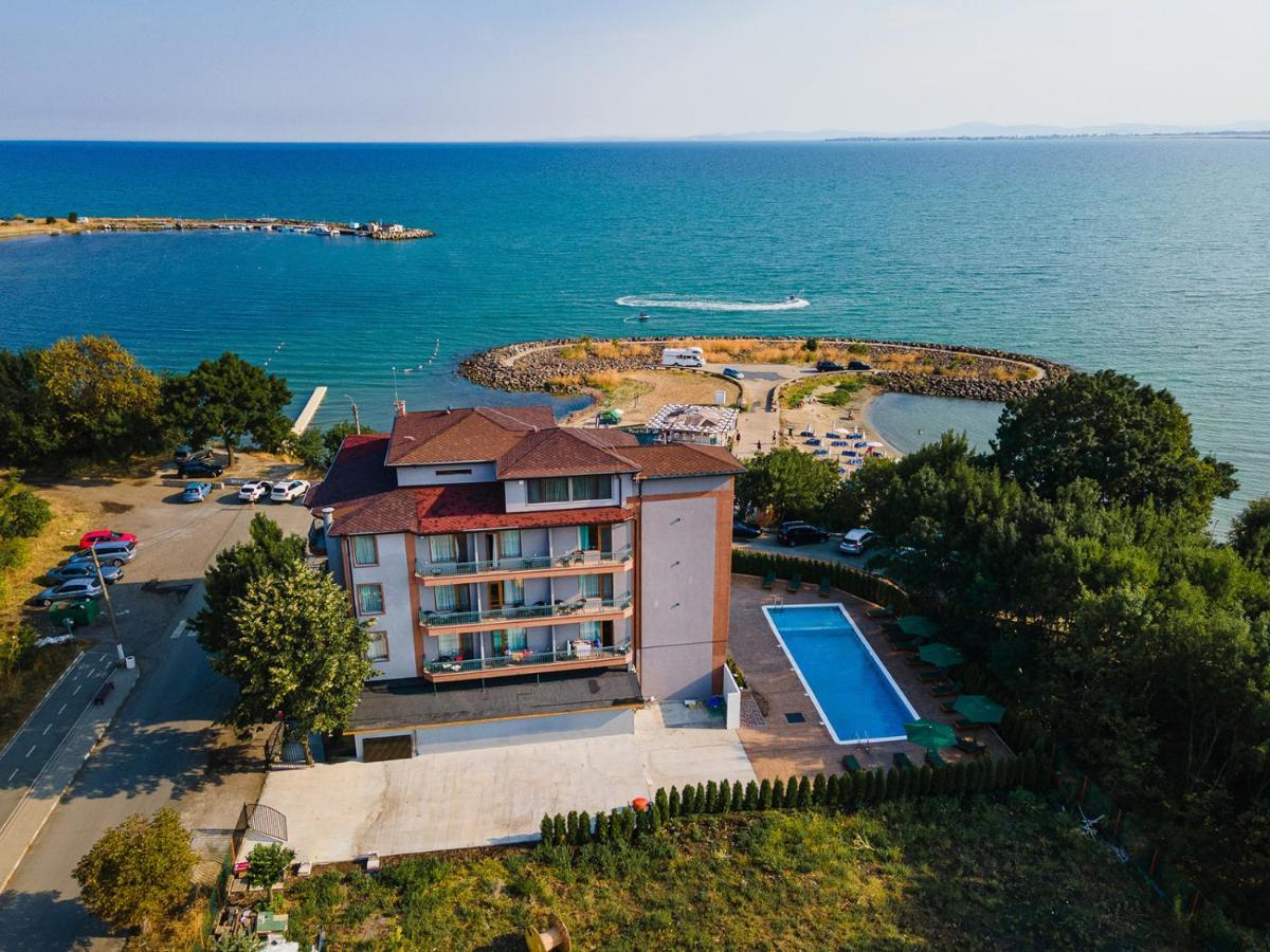 Lecardo Hotel Aheloy Extérieur photo