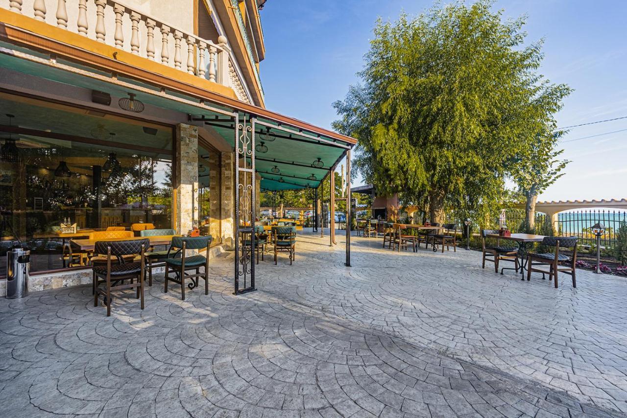 Lecardo Hotel Aheloy Extérieur photo