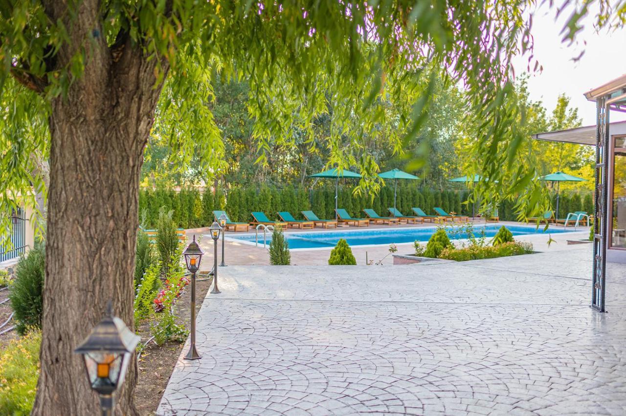 Lecardo Hotel Aheloy Extérieur photo
