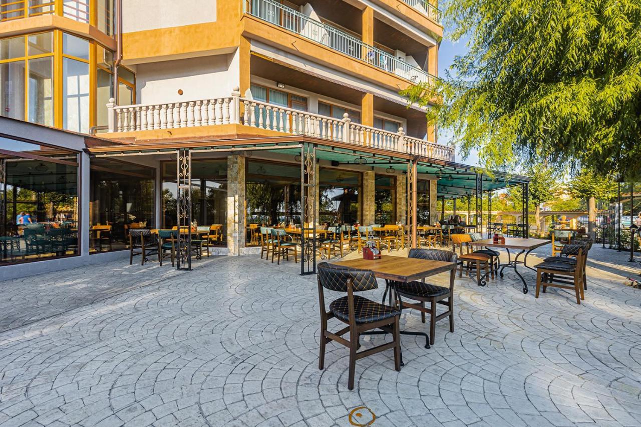 Lecardo Hotel Aheloy Extérieur photo